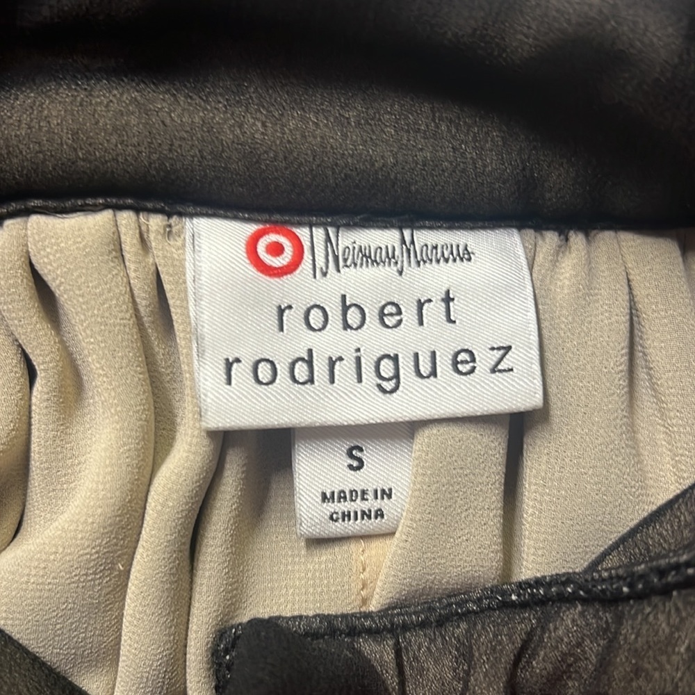 Neiman Marcus Ruffled Blouse - Picture 5 of 5